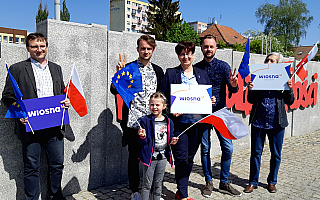 Płaca minimalna, wzrost wynagrodzenia w sferze budżetowej. Partia Wiosna przedstawiła postulaty ws. praw pracowniczych Płaca minimalna, wzrost wynagrodzenia w sferze budżetowej. Partia Wiosna przedstawiła postulaty ws. praw pracowniczych